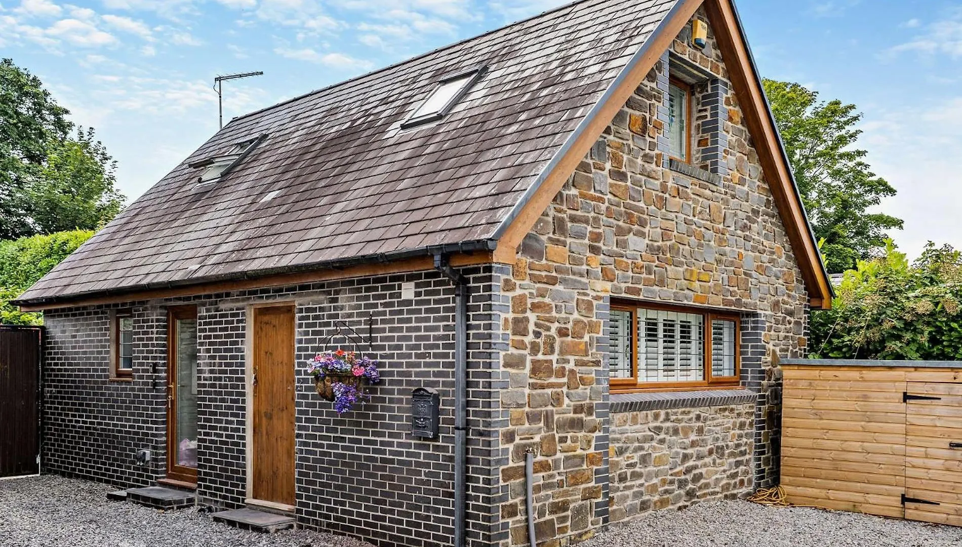 2 Bed In Gower 95129 Villa Penclawdd Holiday home